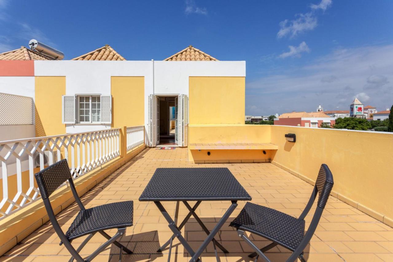 Family Meeting Point - V3 - Faro Villa Exterior foto